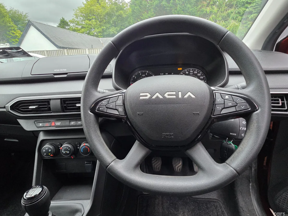 Dacia Jogger MPV, Petrol, 2024, Brown