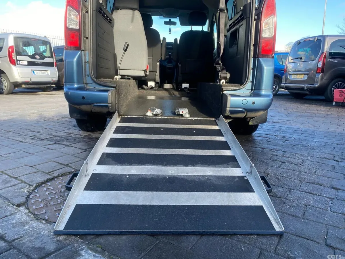 Peugeot Partner Tepee MPV, Diesel, 2013, Blue
