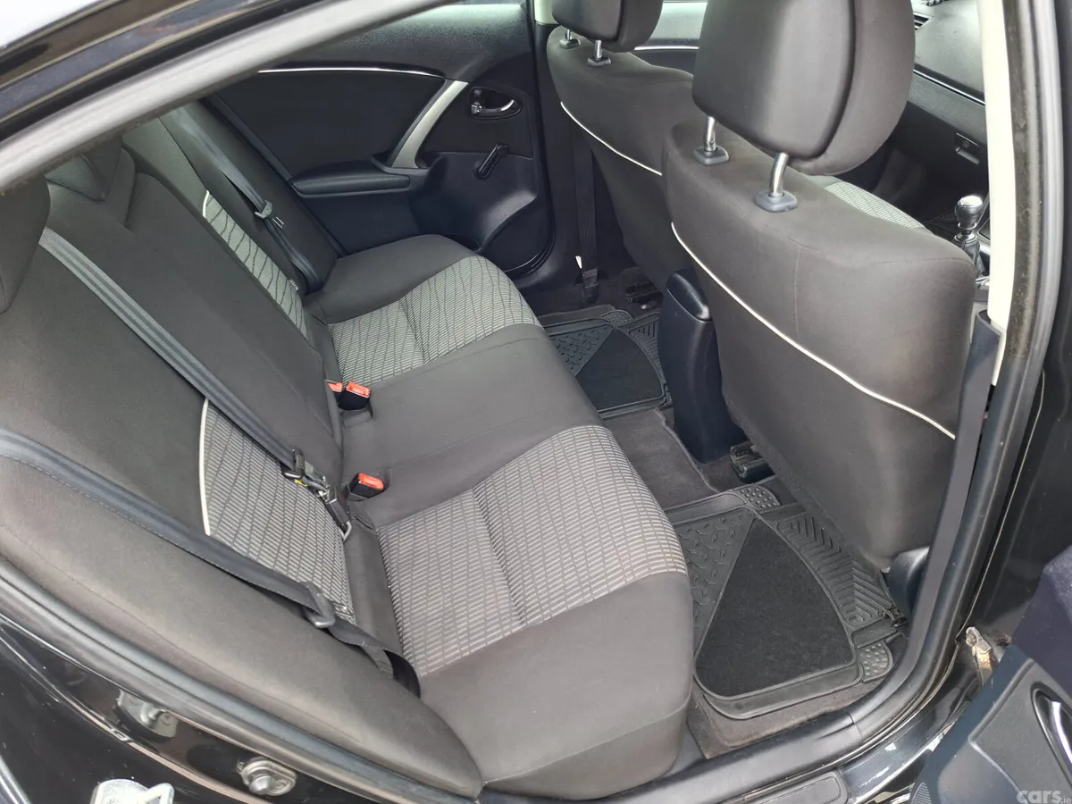 Toyota Avensis Saloon, Diesel, 2014, Black