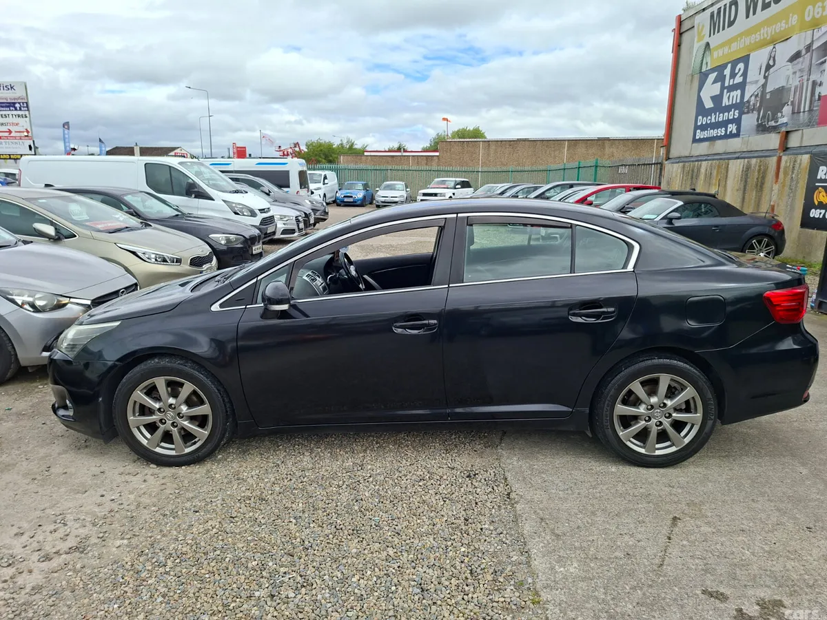 Toyota Avensis Saloon, Diesel, 2014, Black