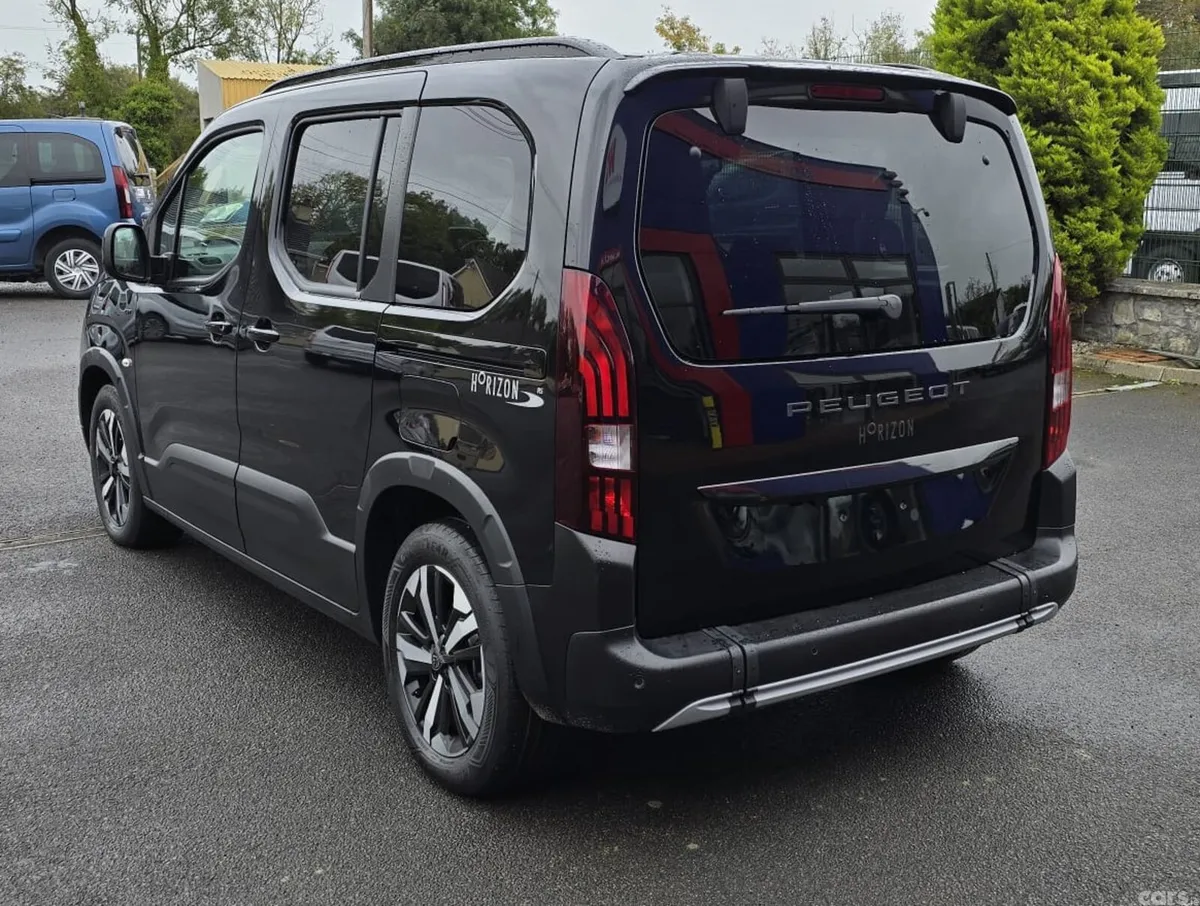 Peugeot Rifter MPV, Diesel, 2026, Black