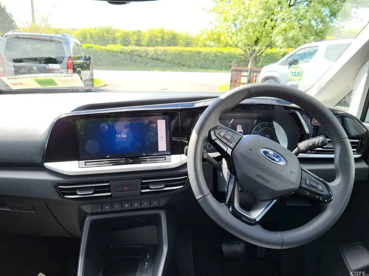 Ford Tourneo Connect MPV, Diesel, 2026, White