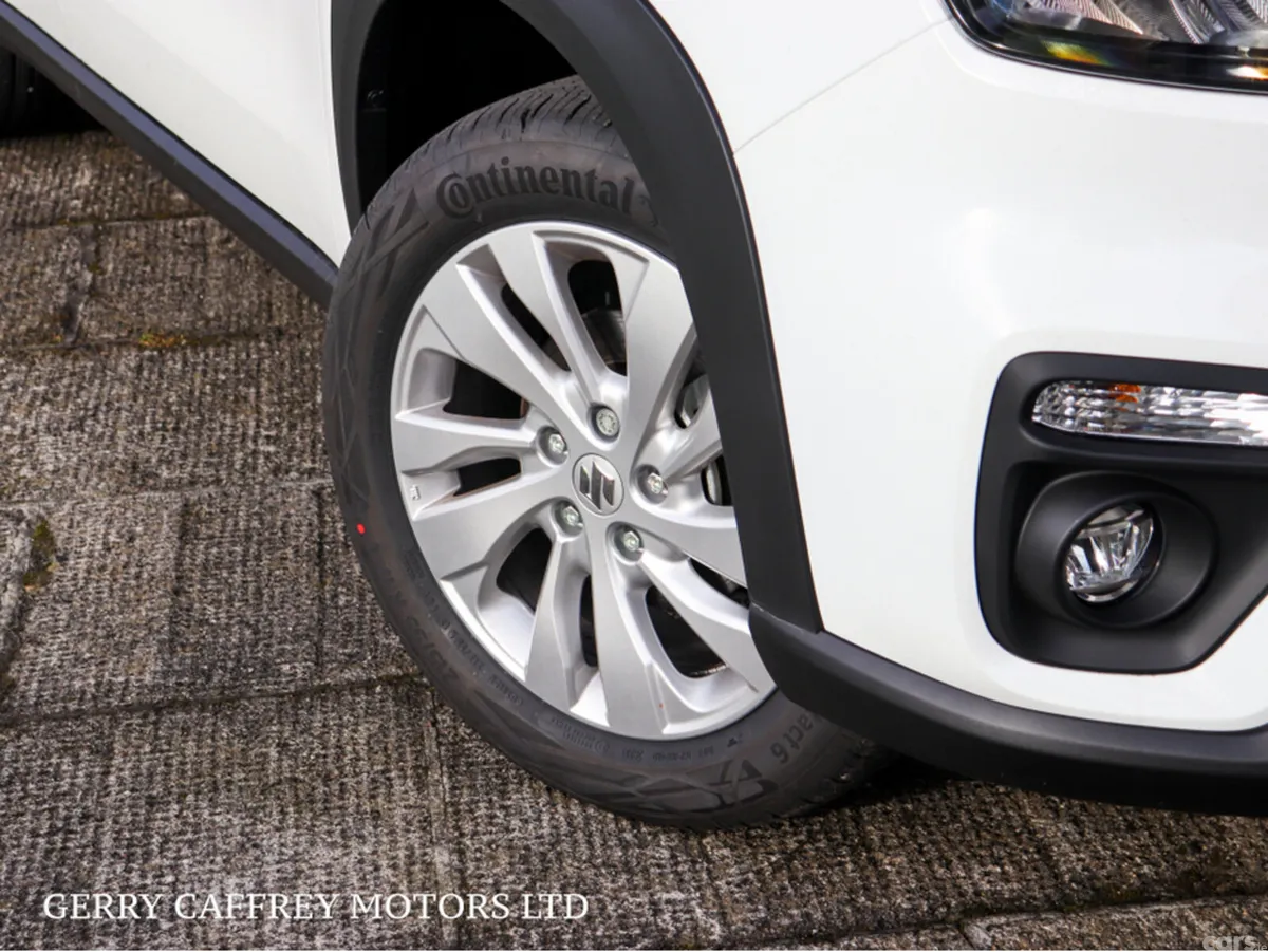 Suzuki SX4 S-Cross SUV, Petrol Hybrid, 2026, White