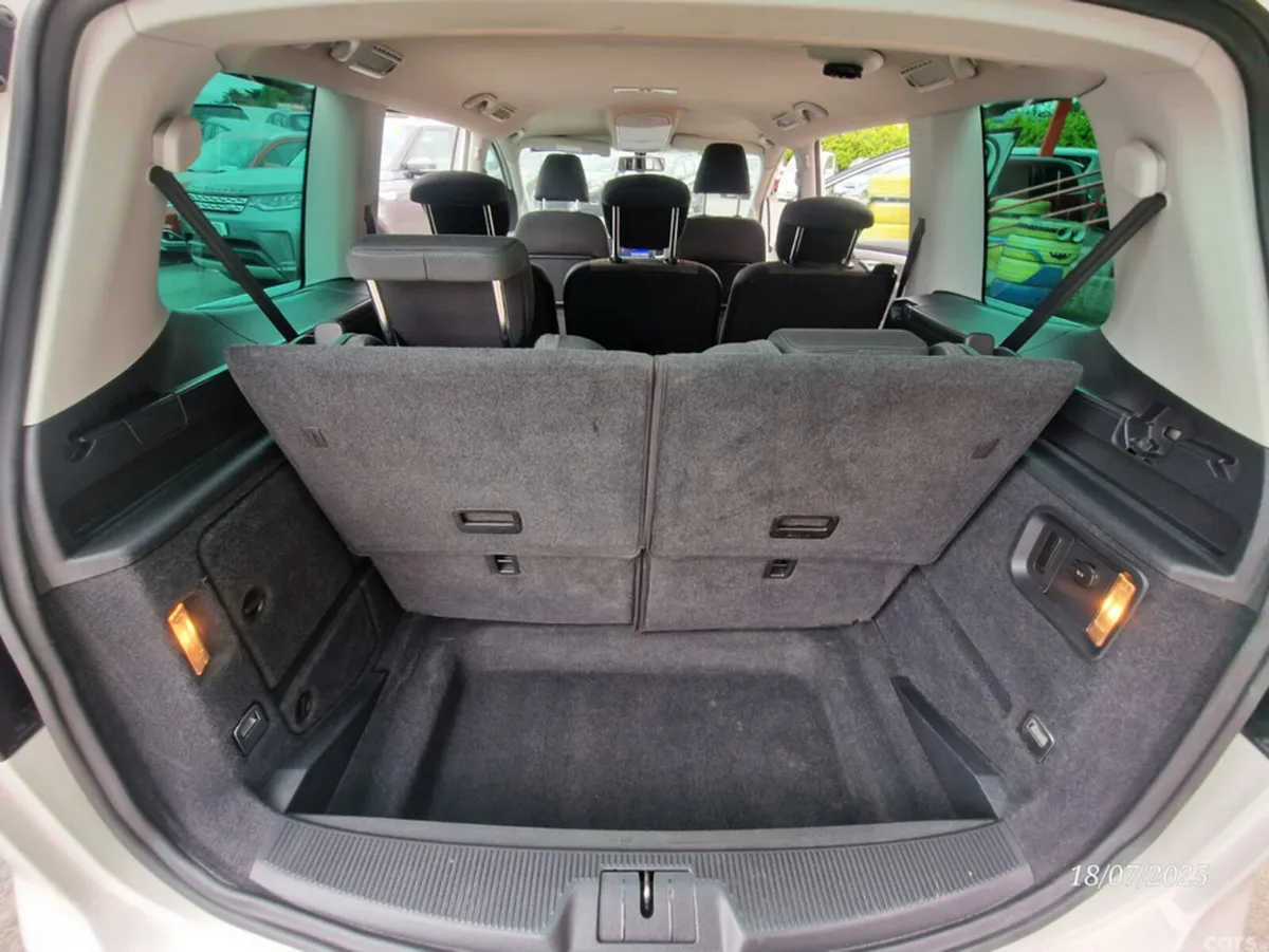 Volkswagen Sharan MPV, Petrol, 2015, White