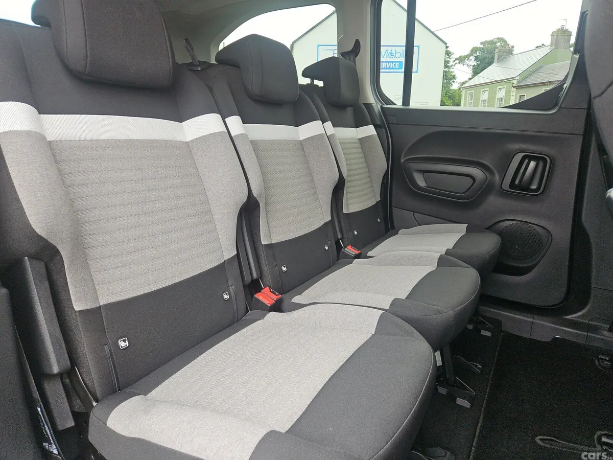 Citroen Berlingo MPV, Diesel, 2025, Grey