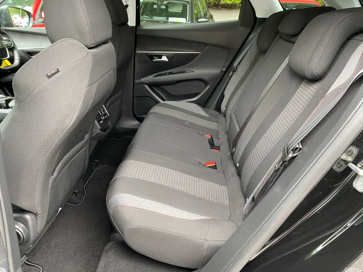 Peugeot 3008 MPV, Diesel, 2020, Black