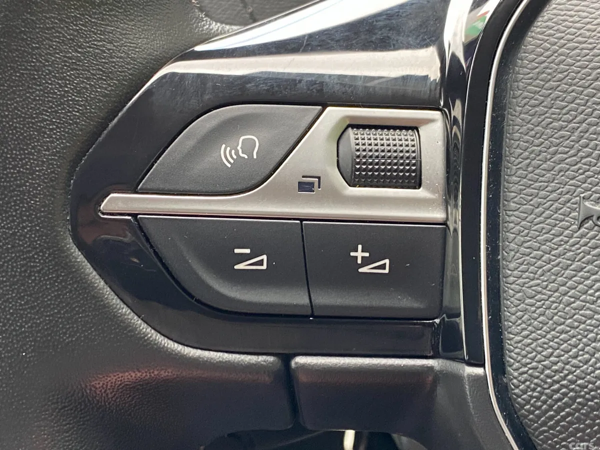 Peugeot 3008 MPV, Diesel, 2020, Black
