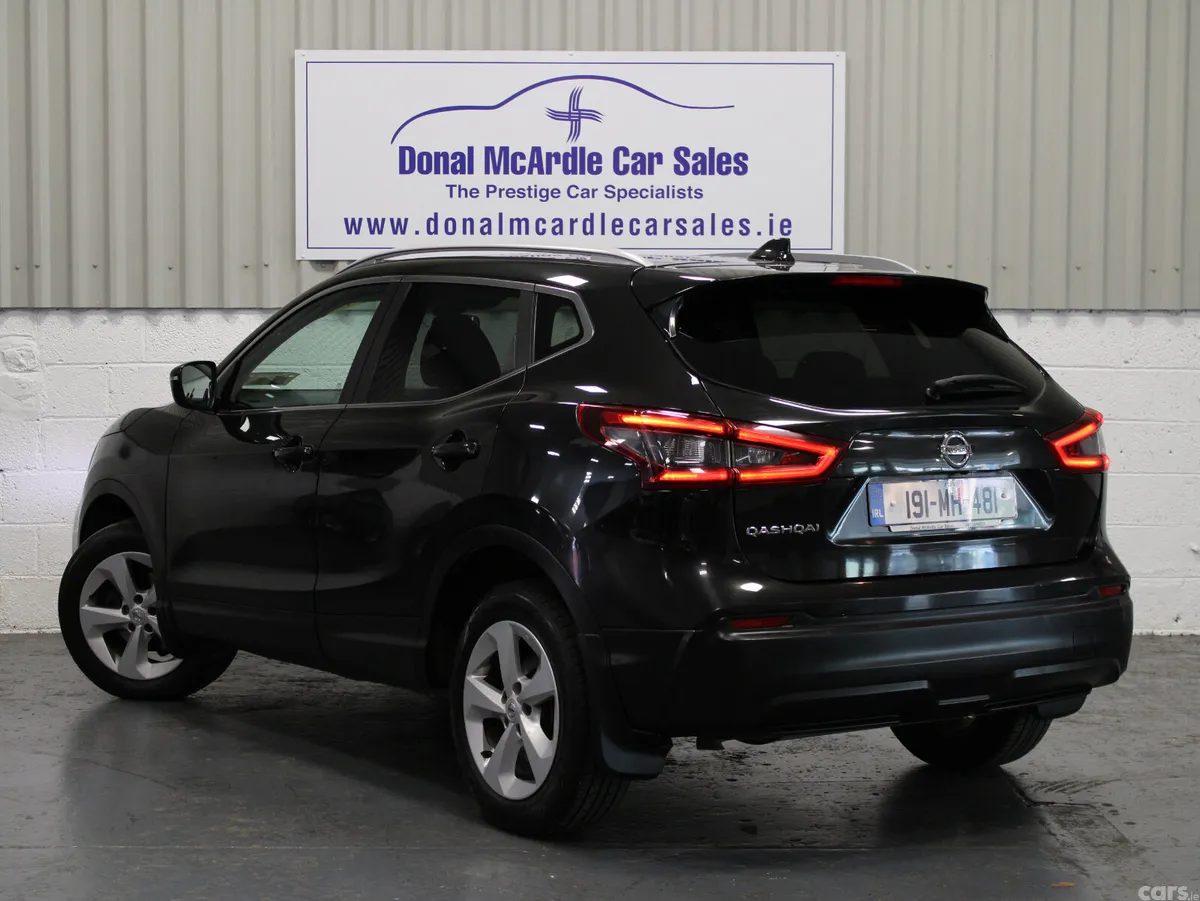 Nissan Qashqai MPV, Diesel, 2019, Black