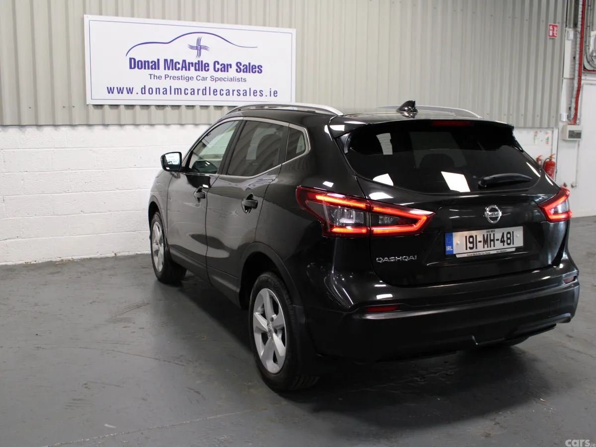 Nissan Qashqai MPV, Diesel, 2019, Black