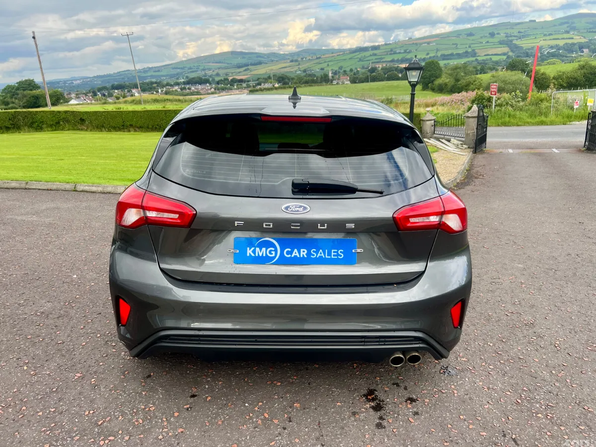 Ford Focus Hatchback, Diesel, 2020, Grey