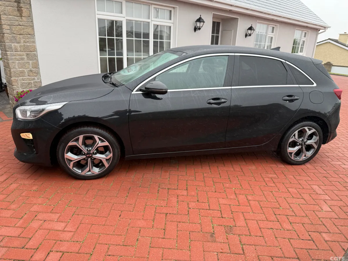 Kia Ceed Hatchback, Diesel Hybrid, 2021, Black