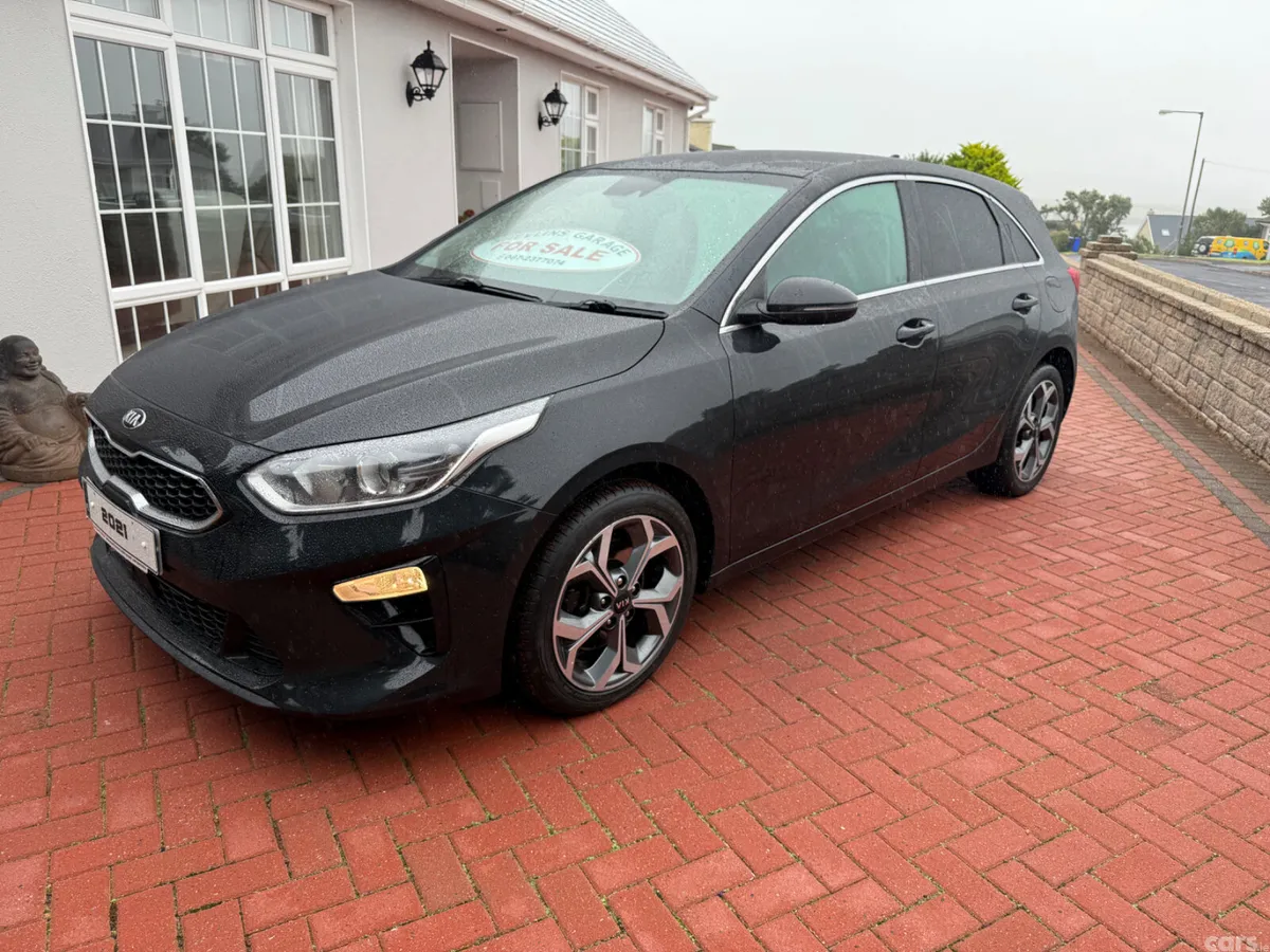 Kia Ceed Hatchback, Diesel Hybrid, 2021, Black