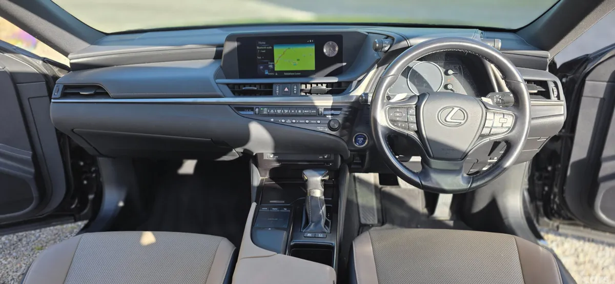 Lexus ES Saloon, Petrol Hybrid, 2020, Black