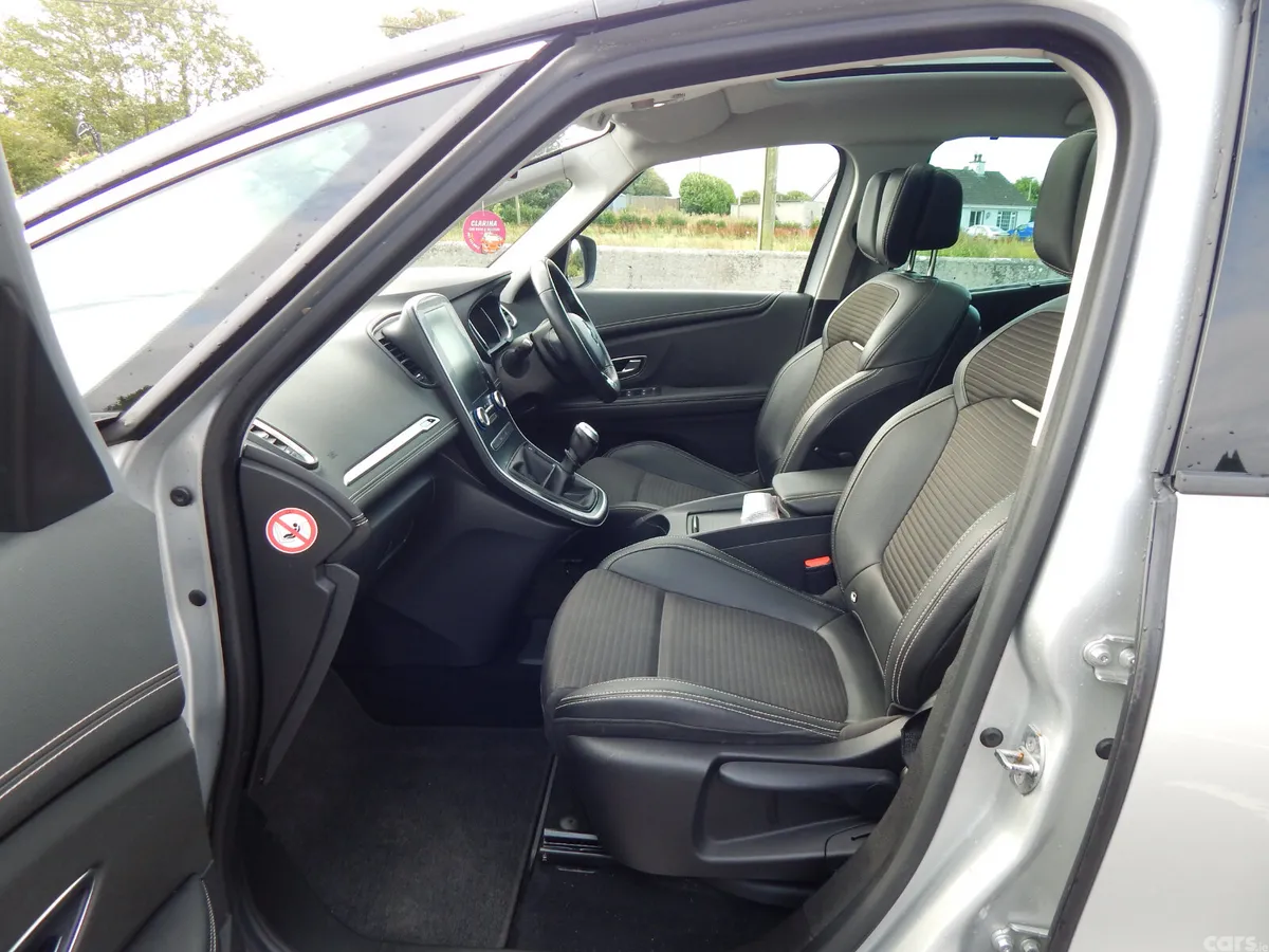 Renault Grand Scenic MPV, Diesel, 2017, Grey