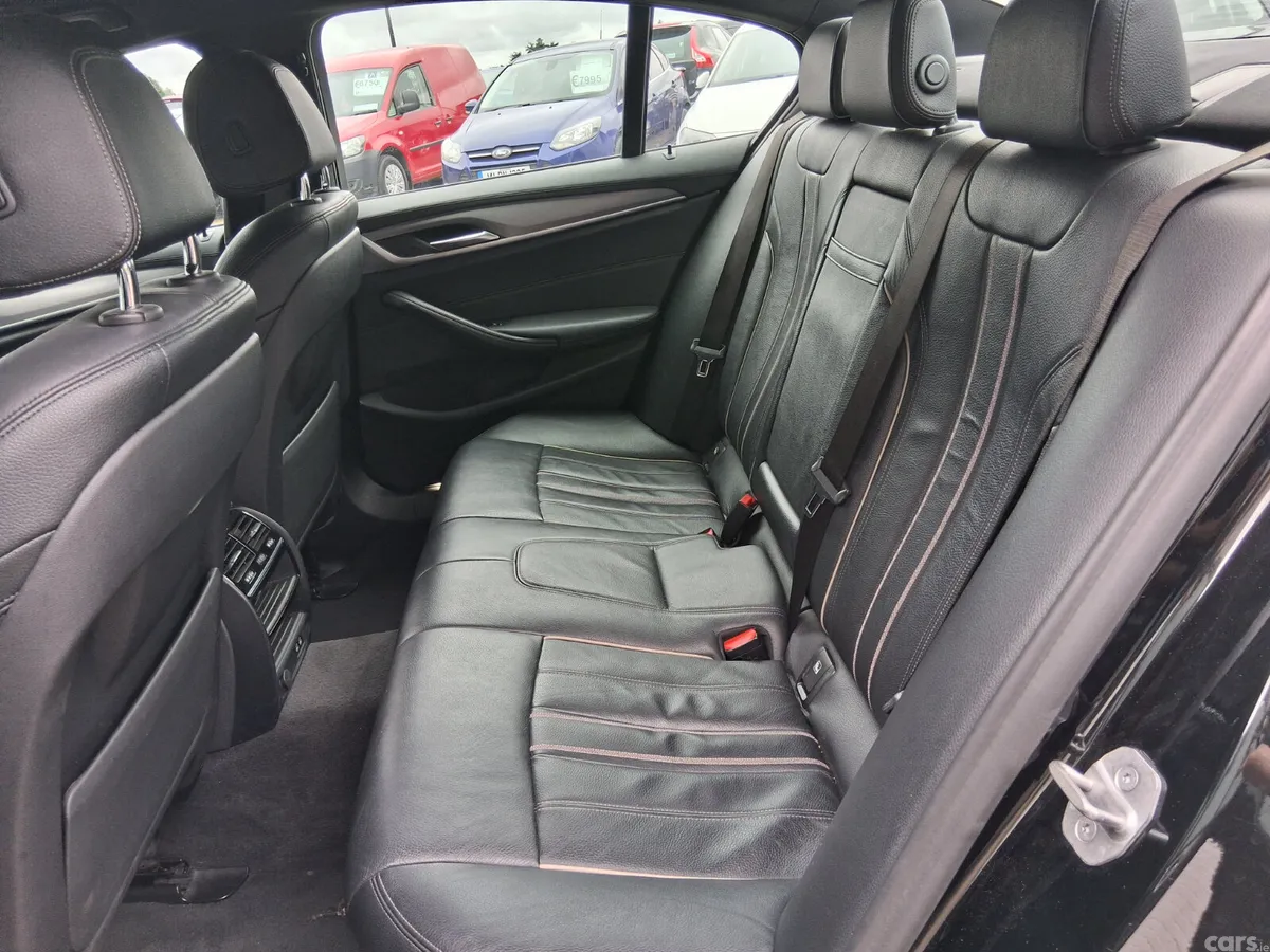 BMW 5-Series Saloon, Diesel Hybrid, 2020, Black