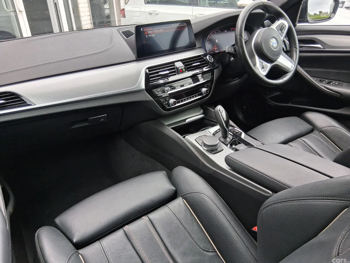 BMW 5-Series Saloon, Diesel Hybrid, 2020, Black