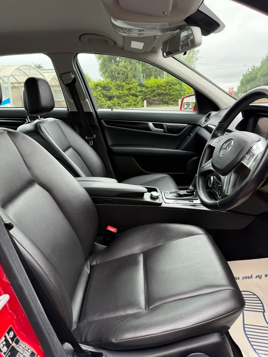Mercedes-Benz C-Class Saloon, Diesel, 2014, Red