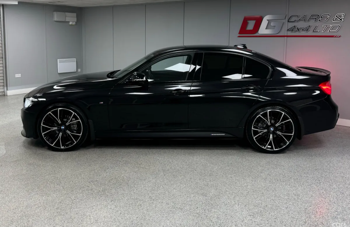 BMW 3-Series Saloon, Diesel, 2019, Black