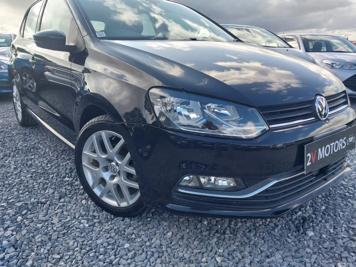 Volkswagen Polo Hatchback, Petrol, 2015, Black