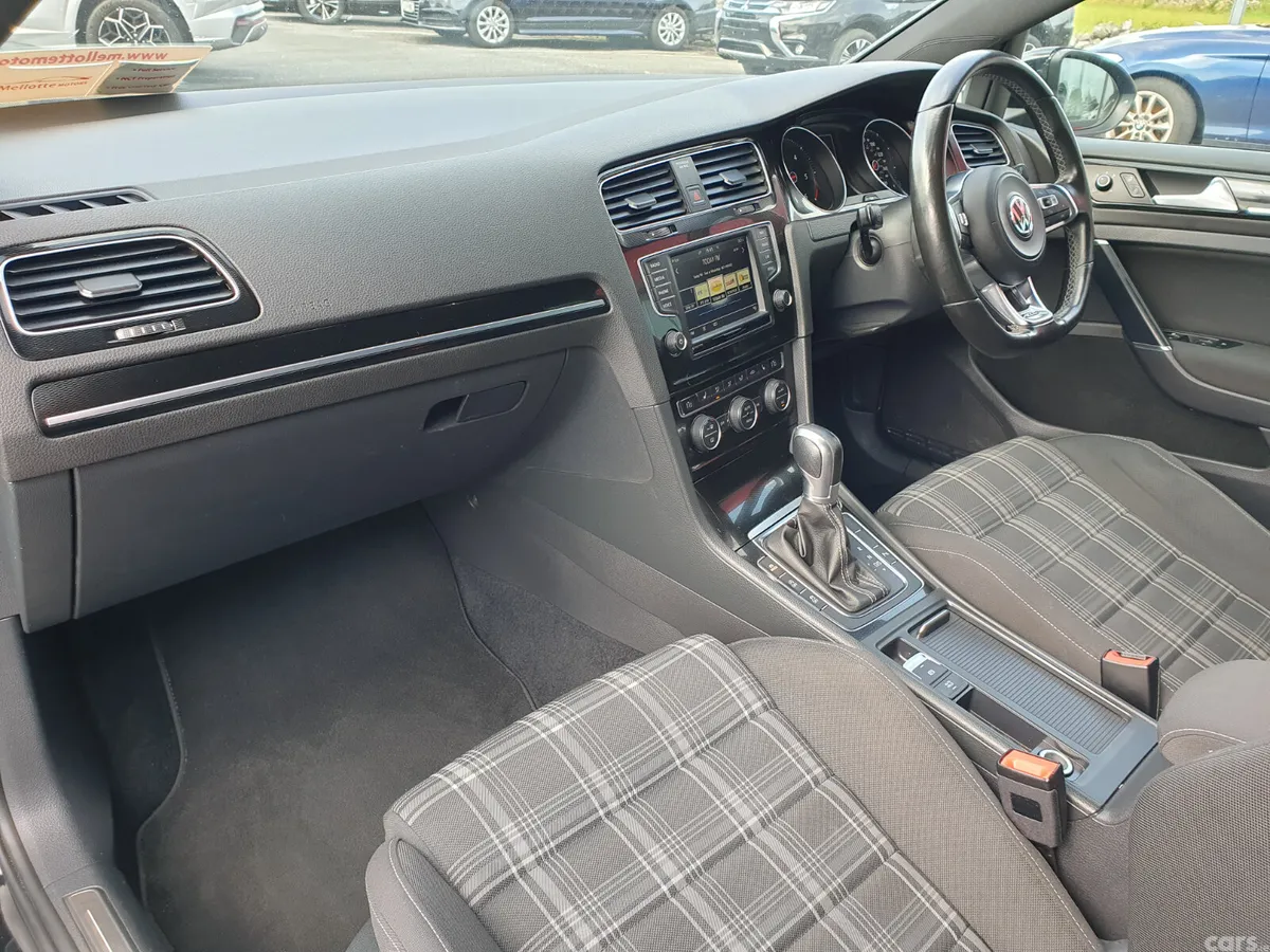 Volkswagen Golf Hatchback, Diesel, 2017, Black