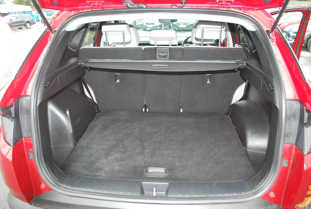 Hyundai Tucson SUV, Petrol Hybrid, 2022, Red