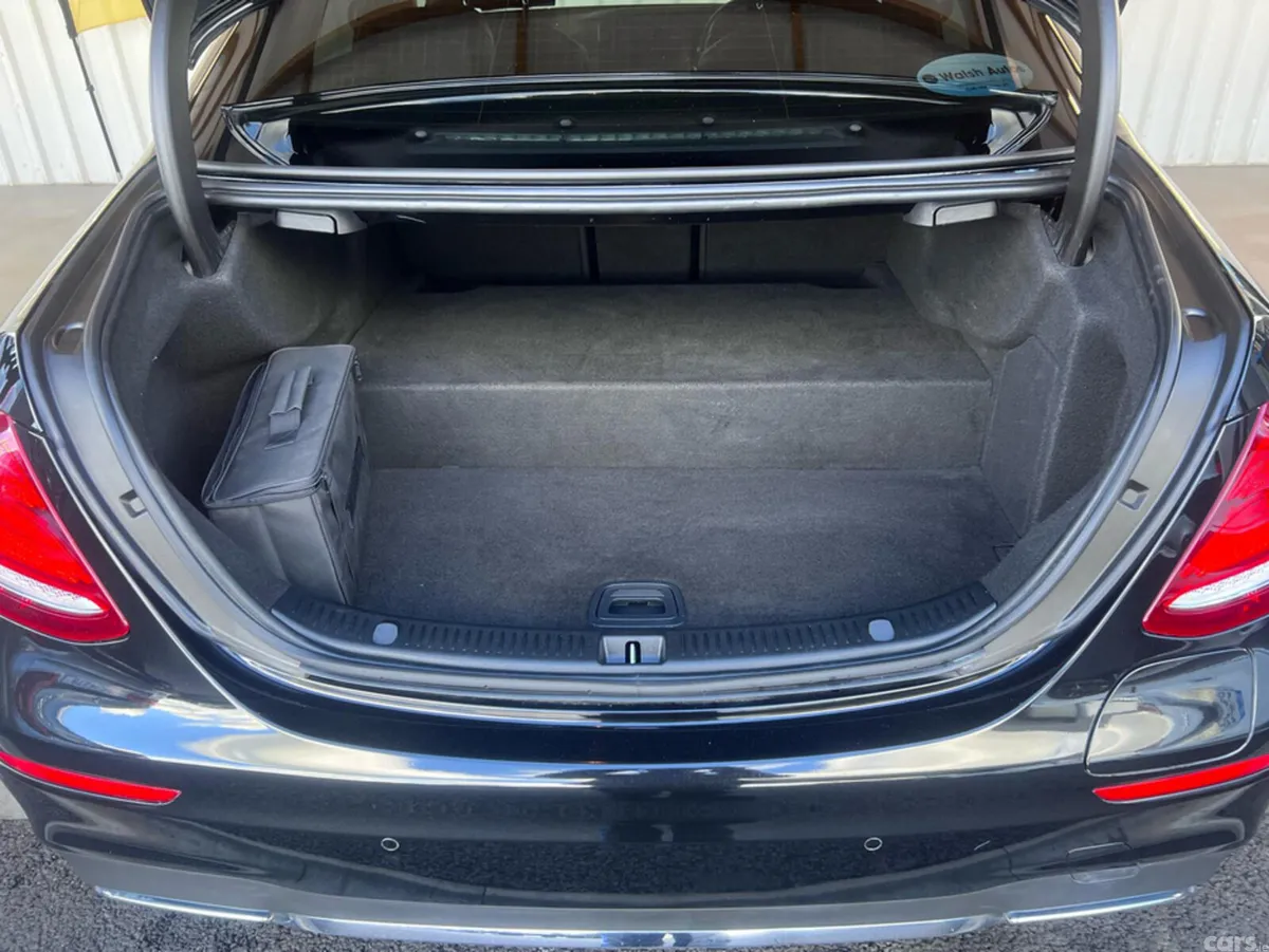 Mercedes-Benz E-Class Saloon, Diesel Plug-in Hybrid, 2020, Black
