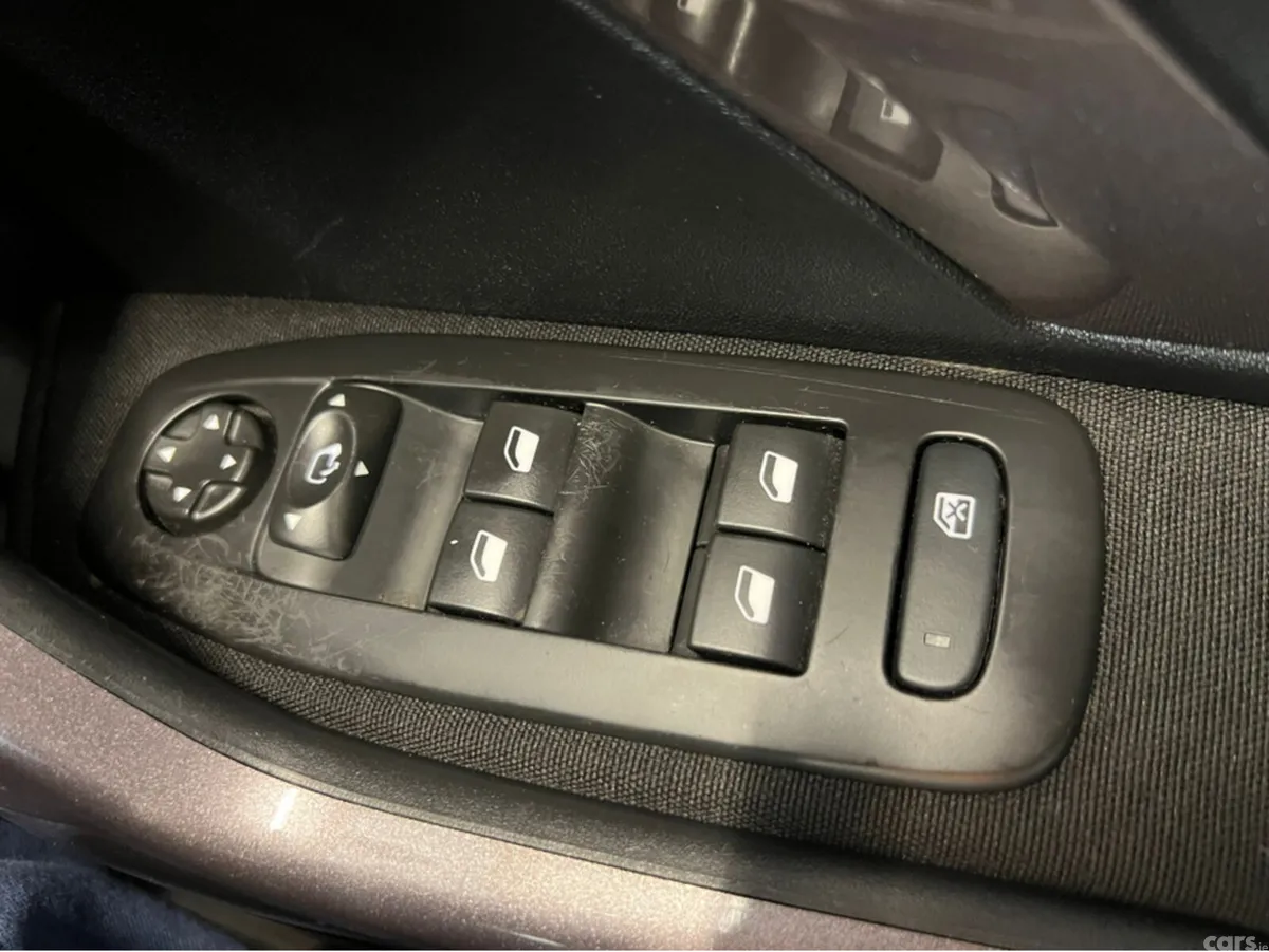 Peugeot 2008 Estate, Diesel, 2016, Grey