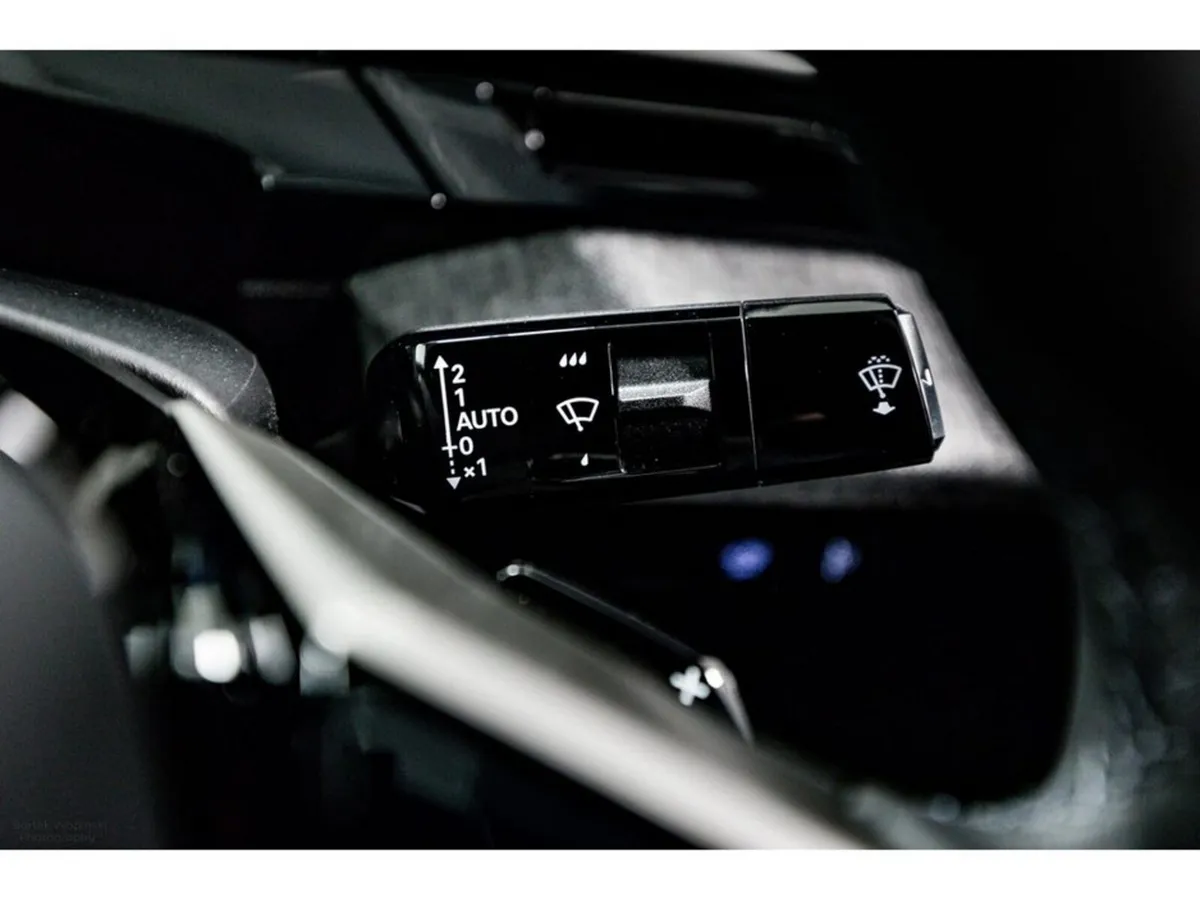 Peugeot 3008 SUV, Petrol Hybrid, 2026, Blue