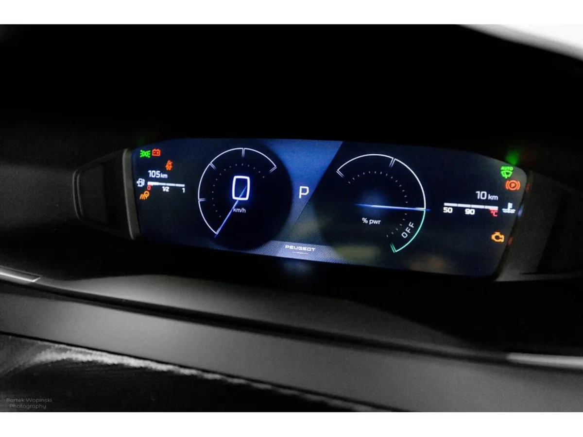 Peugeot 2008 SUV, Petrol Hybrid, 2026, Grey