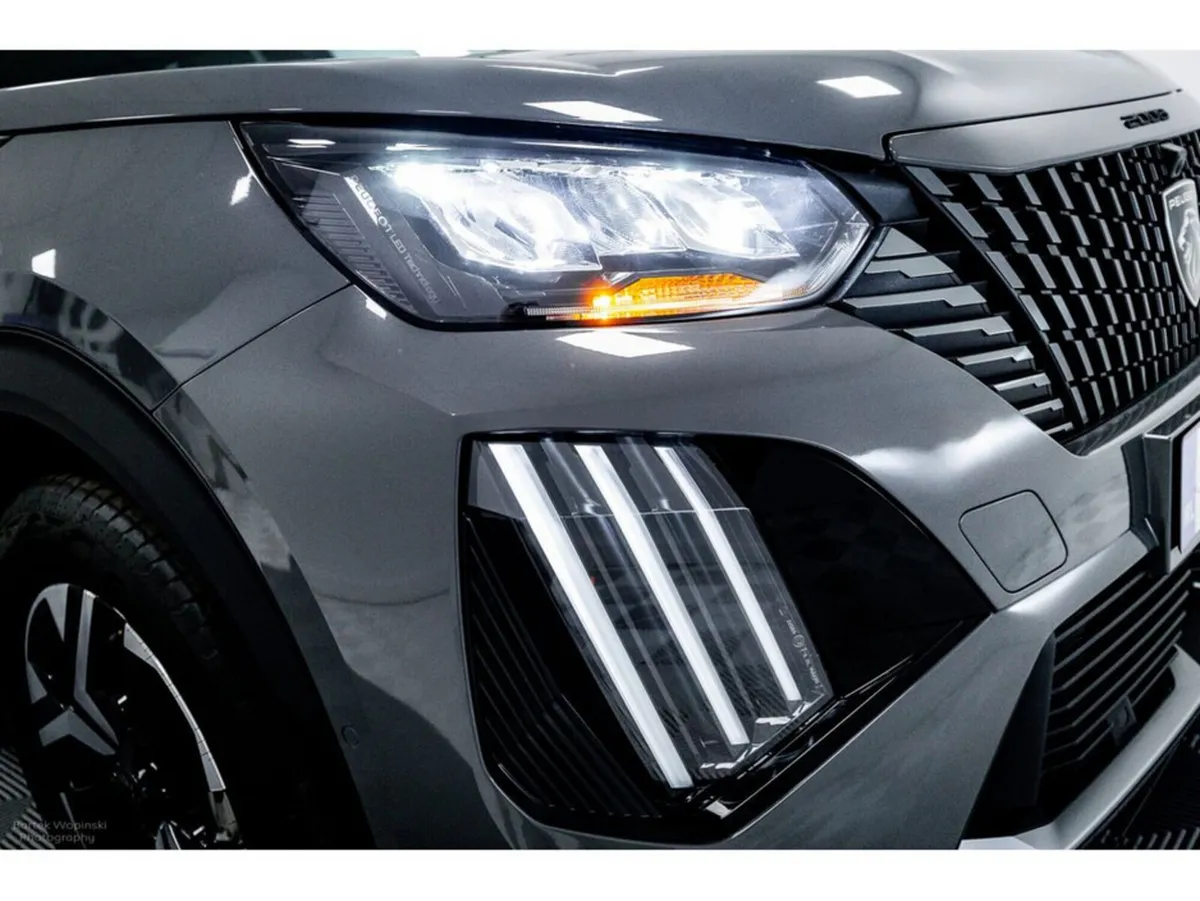 Peugeot 2008 SUV, Petrol Hybrid, 2026, Grey