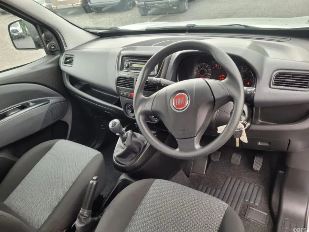 Fiat Doblo MPV, Petrol, 2017, Silver