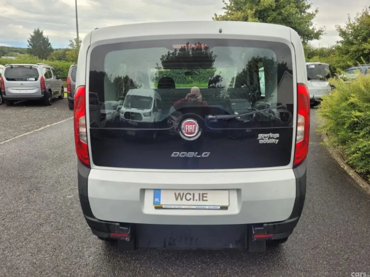 Fiat Doblo MPV, Petrol, 2017, Silver