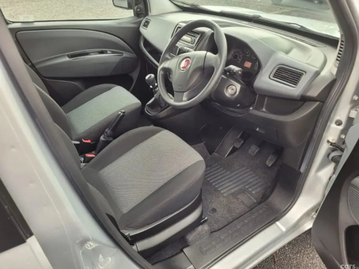 Fiat Doblo MPV, Petrol, 2017, Silver