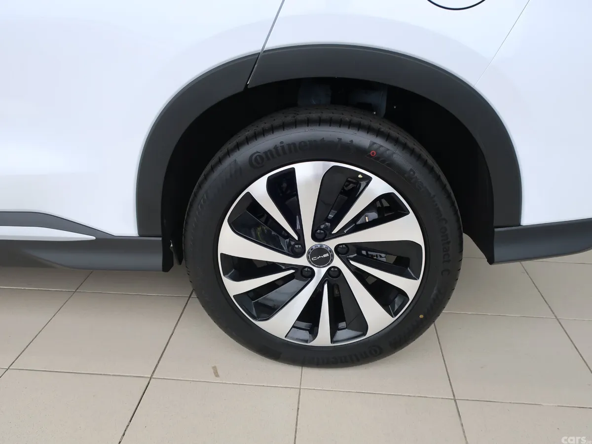 BYD SEAL U SUV, Petrol Hybrid, 2025, White