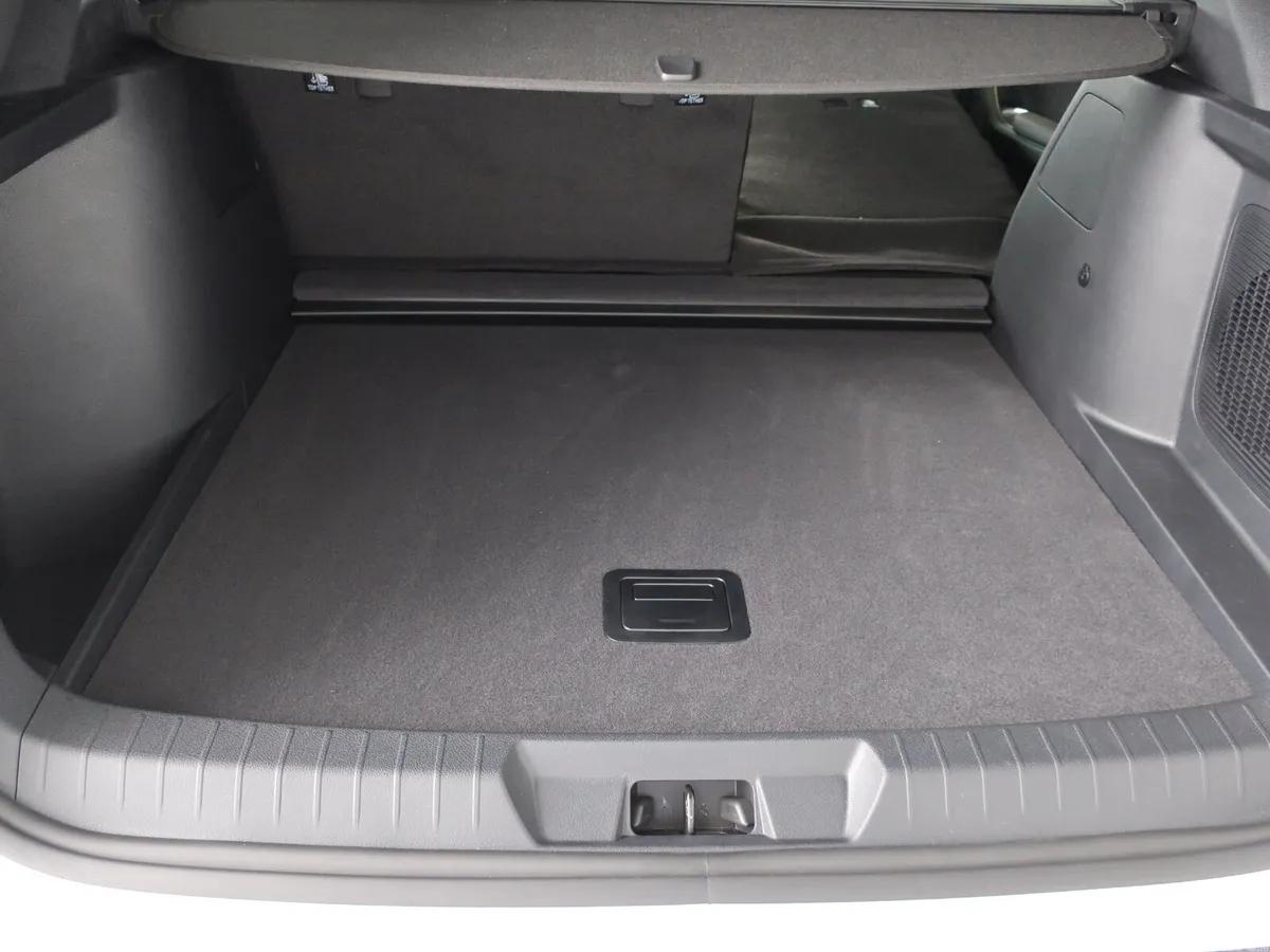 BYD SEAL U SUV, Petrol Hybrid, 2025, White