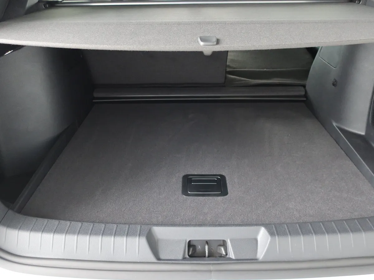 BYD SEAL U SUV, Petrol Hybrid, 2025, White