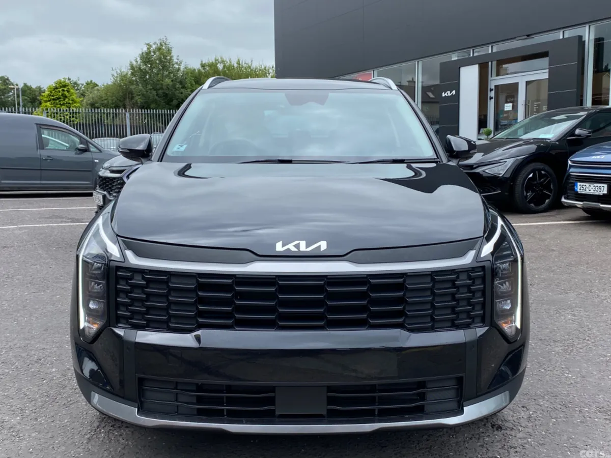 Kia Sportage SUV, Diesel Hybrid, 2025, Black