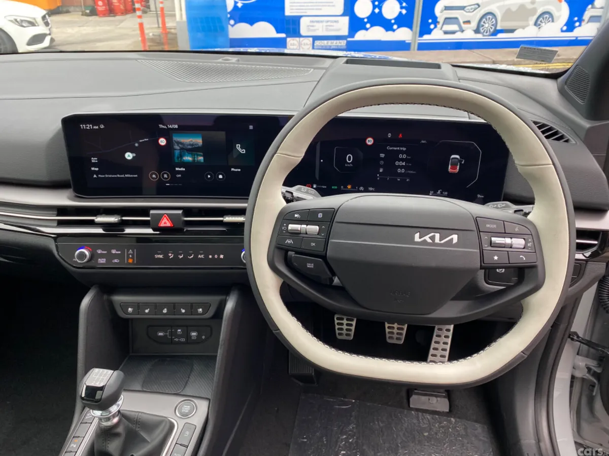 Kia Sportage SUV, Diesel Hybrid, 2025, Black