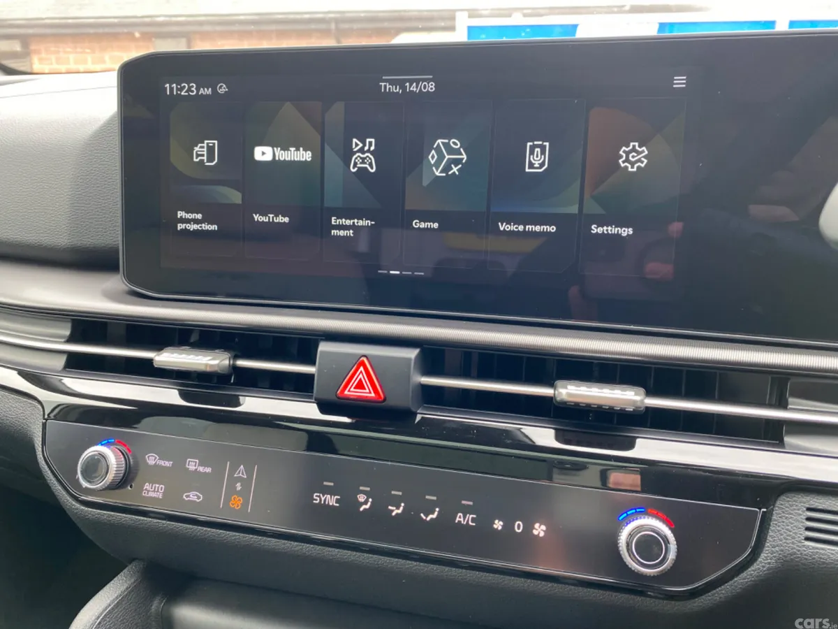Kia Sportage SUV, Diesel Hybrid, 2025, Black