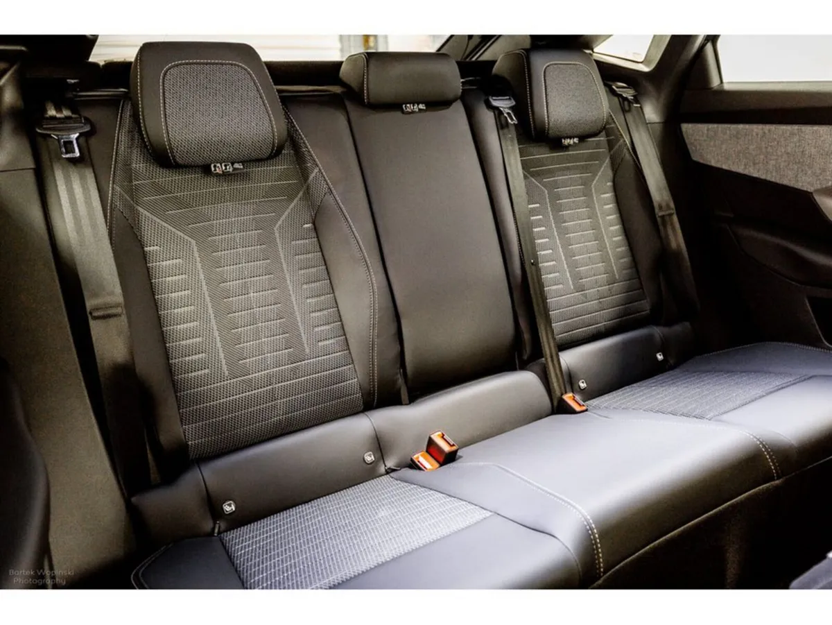 Peugeot 3008 SUV, Electric, 2026, Blue
