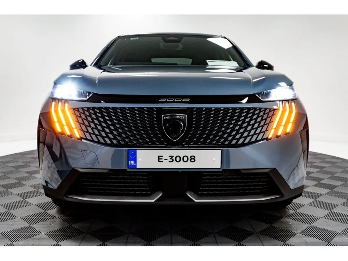 Peugeot 3008 SUV, Electric, 2026, Blue