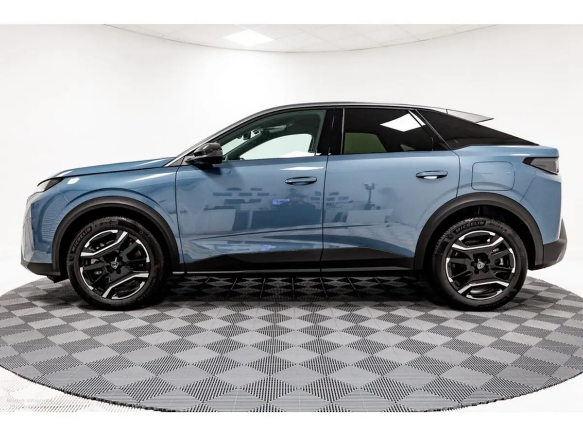 Peugeot 3008 SUV, Electric, 2026, Blue
