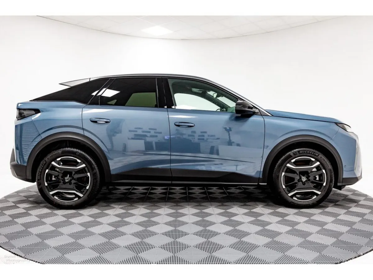 Peugeot 3008 SUV, Electric, 2026, Blue