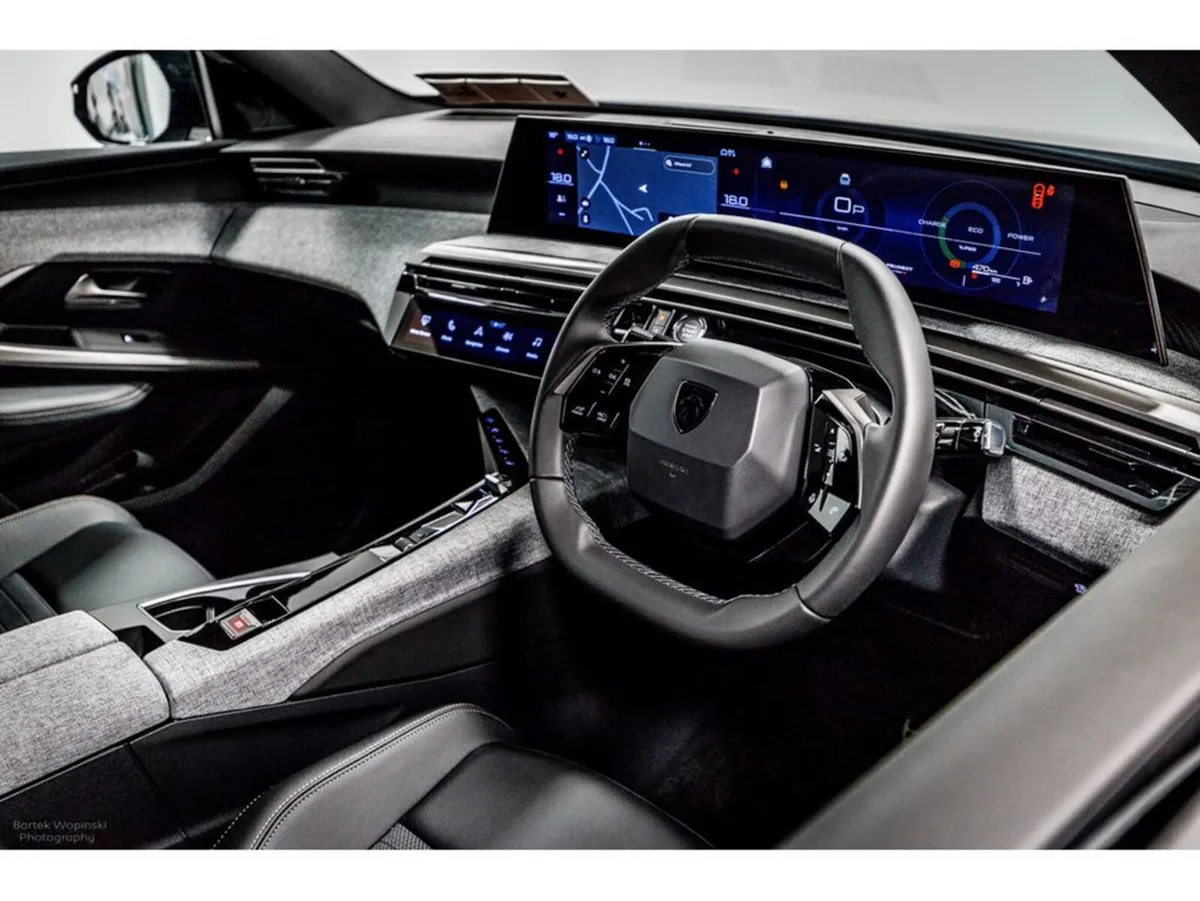 Peugeot 3008 SUV, Petrol Hybrid, 2026, Black