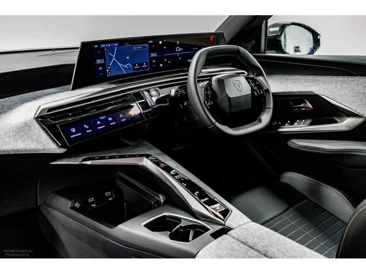 Peugeot 3008 SUV, Petrol Hybrid, 2026, Black