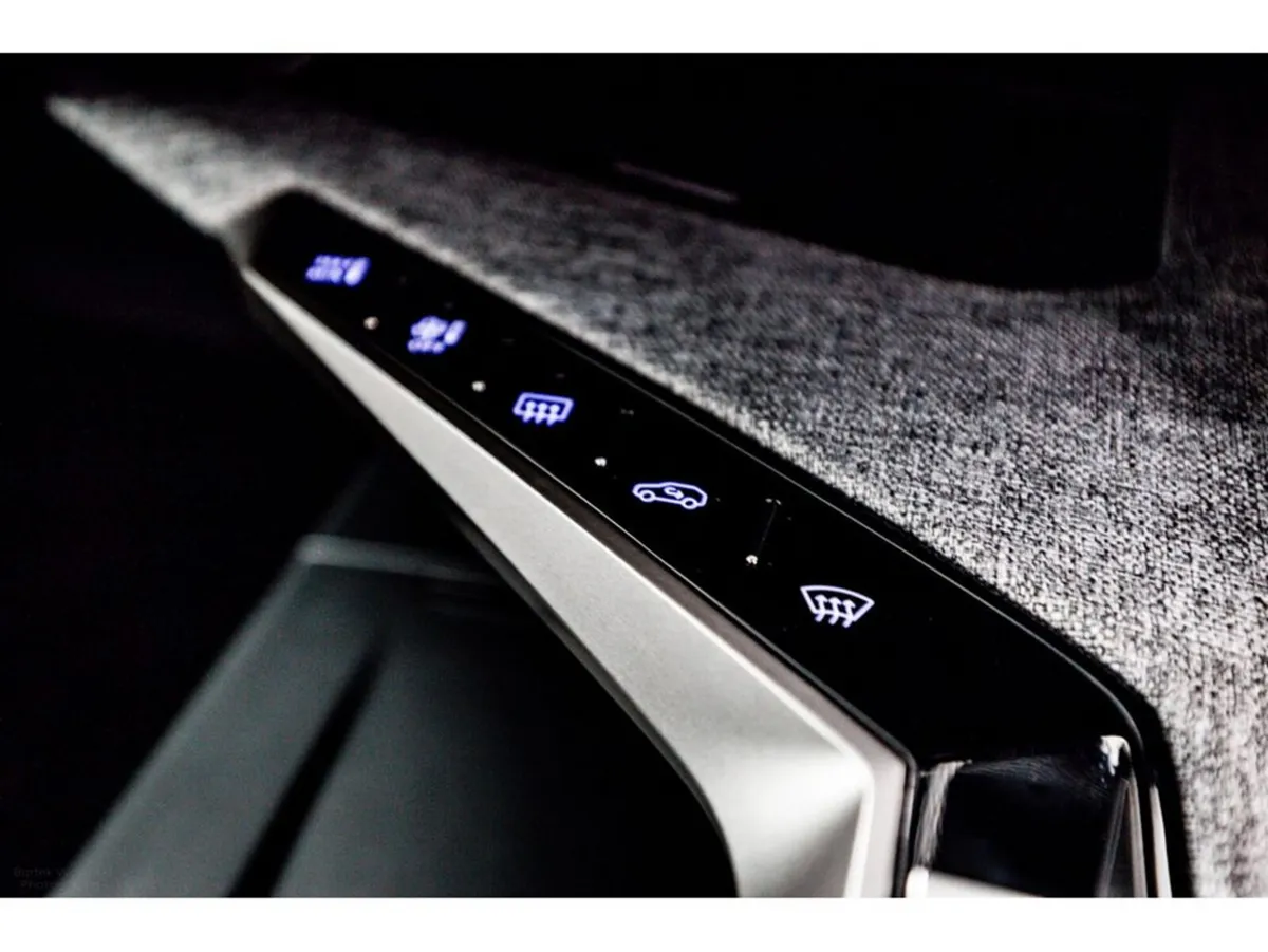 Peugeot 3008 SUV, Petrol Hybrid, 2026, Black