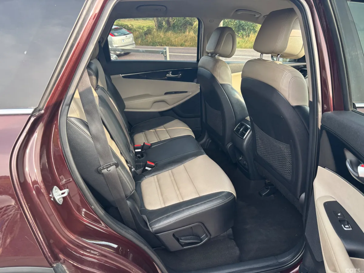 Kia Sorento SUV, Diesel, 2017, Red