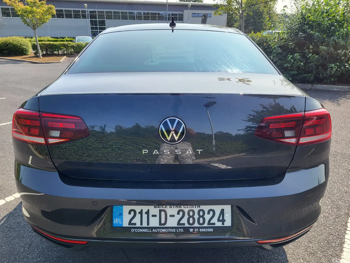 Volkswagen Passat Saloon, Diesel, 2021, Grey