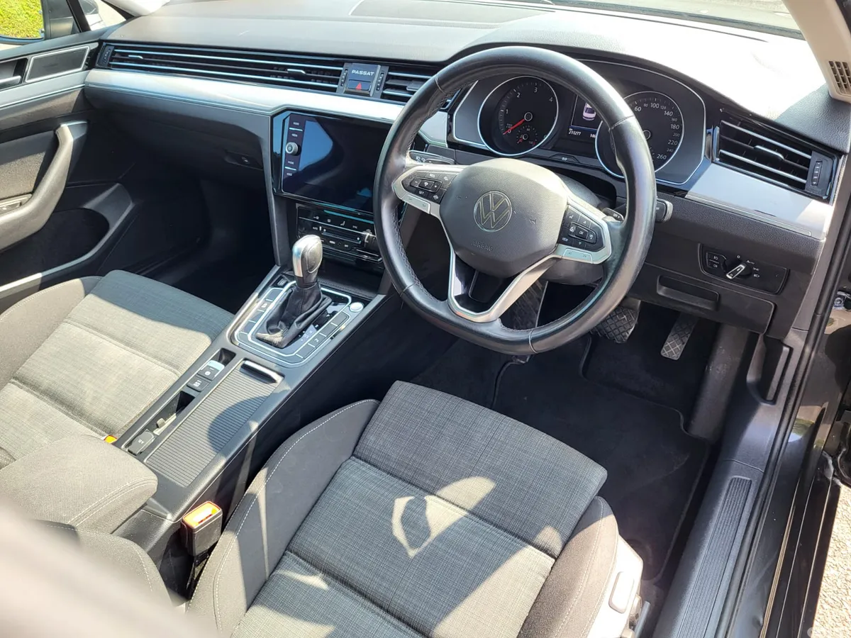 Volkswagen Passat Saloon, Diesel, 2021, Grey