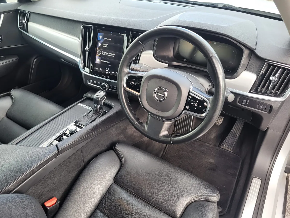 Volvo S90 Saloon, Diesel, 2021, Grey